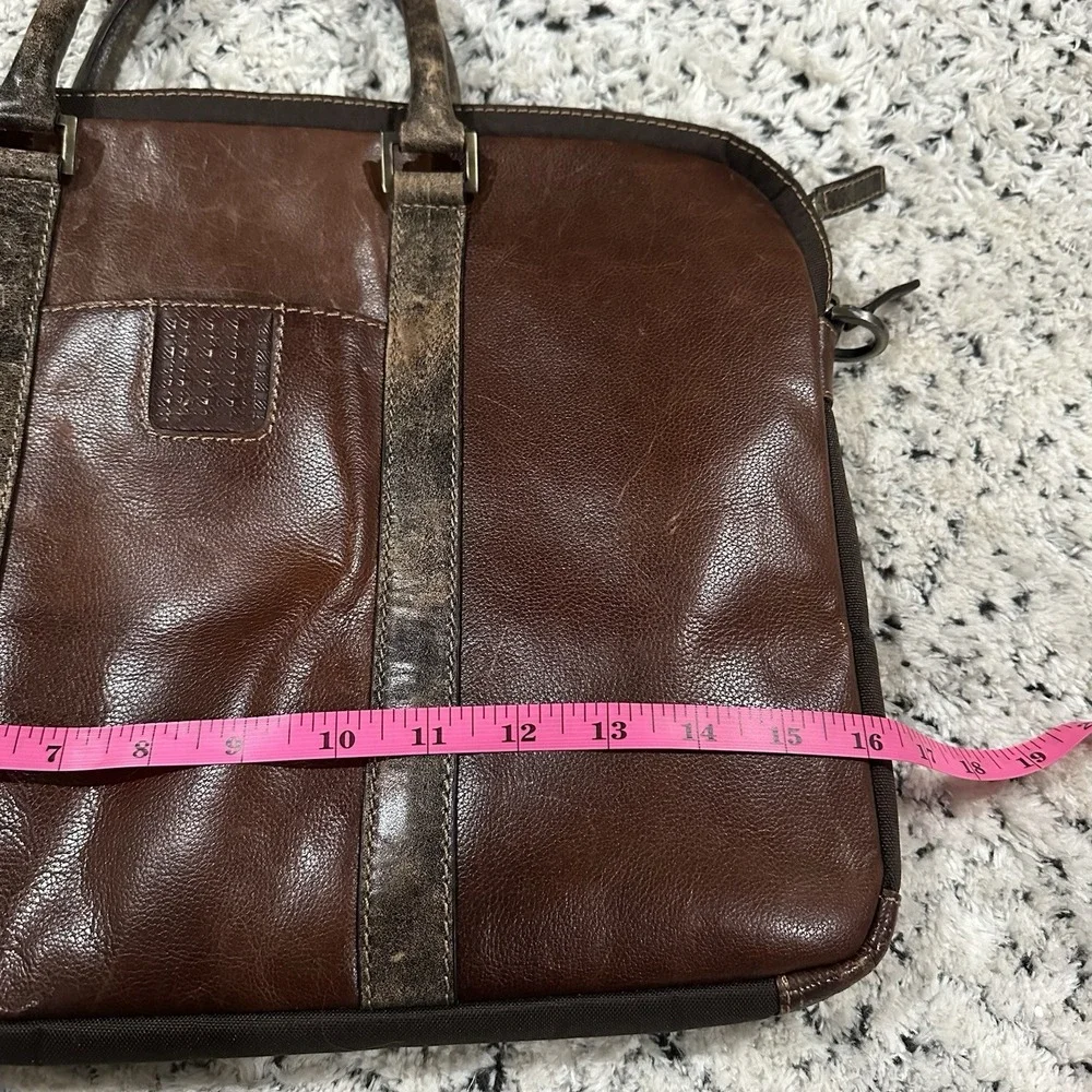 Pre-loved BOCONI‎ Nashville Leather Briefcase Classic Brown Executive Sleek 16